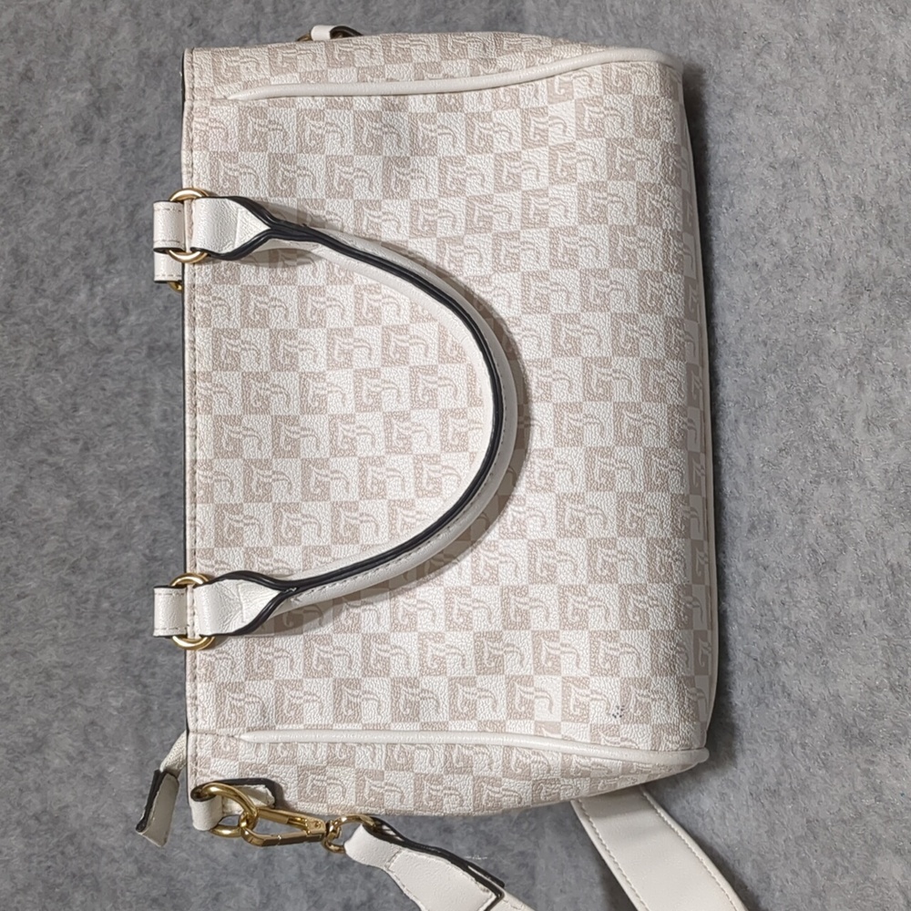 Juicy Couture Miss Juicy Satchel White Shoulder Bag - Picture 3 of 11
